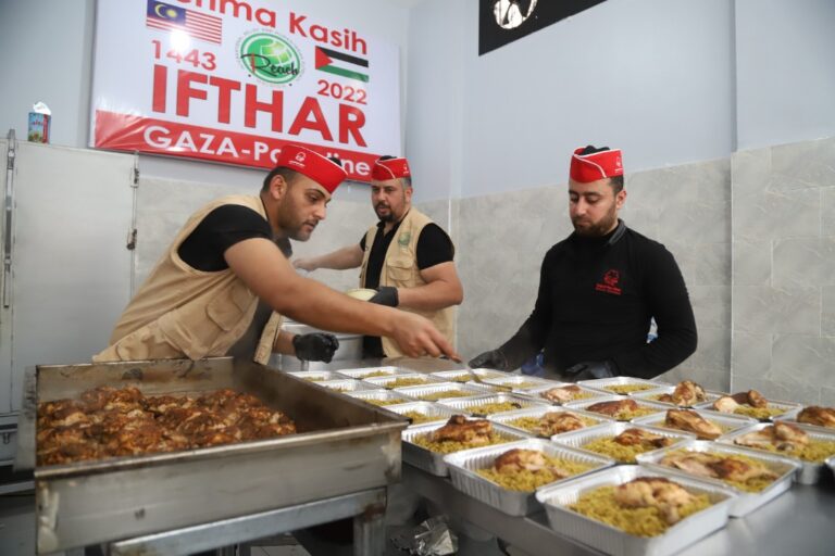 Agihan 1000 Pek Makanan Iftar – Gaza Palestine